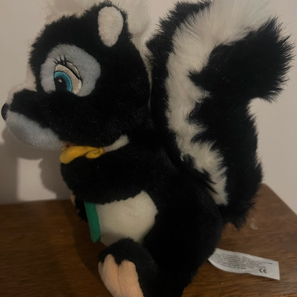 Vintage Disney Store Bambi, skunk and Lady of the tramp dog (sizes 9”-13”) - Picture 5 of 10